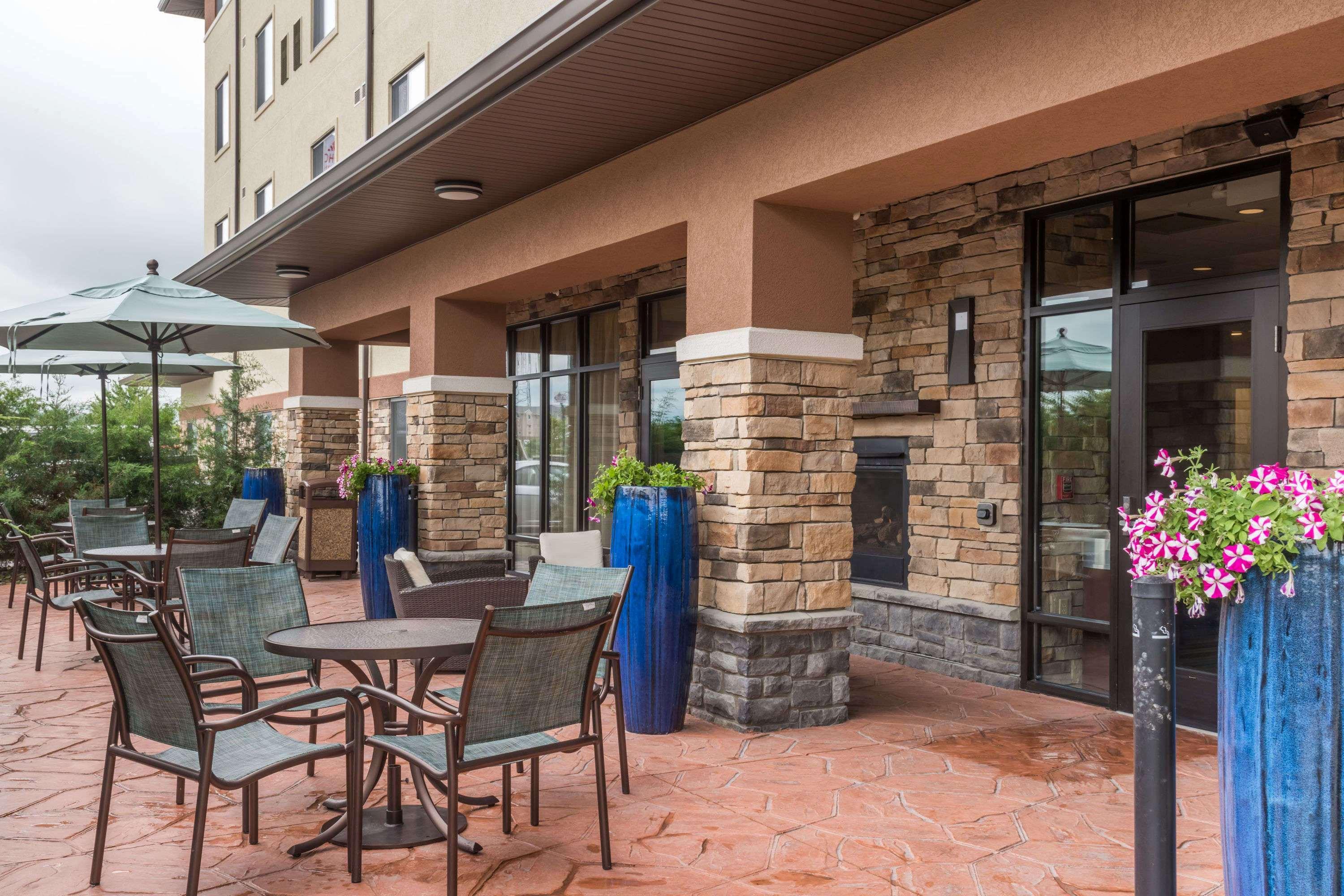 Hawthorn Suites By Wyndham Wheeling At The Highlands Triadelphia Esterno foto