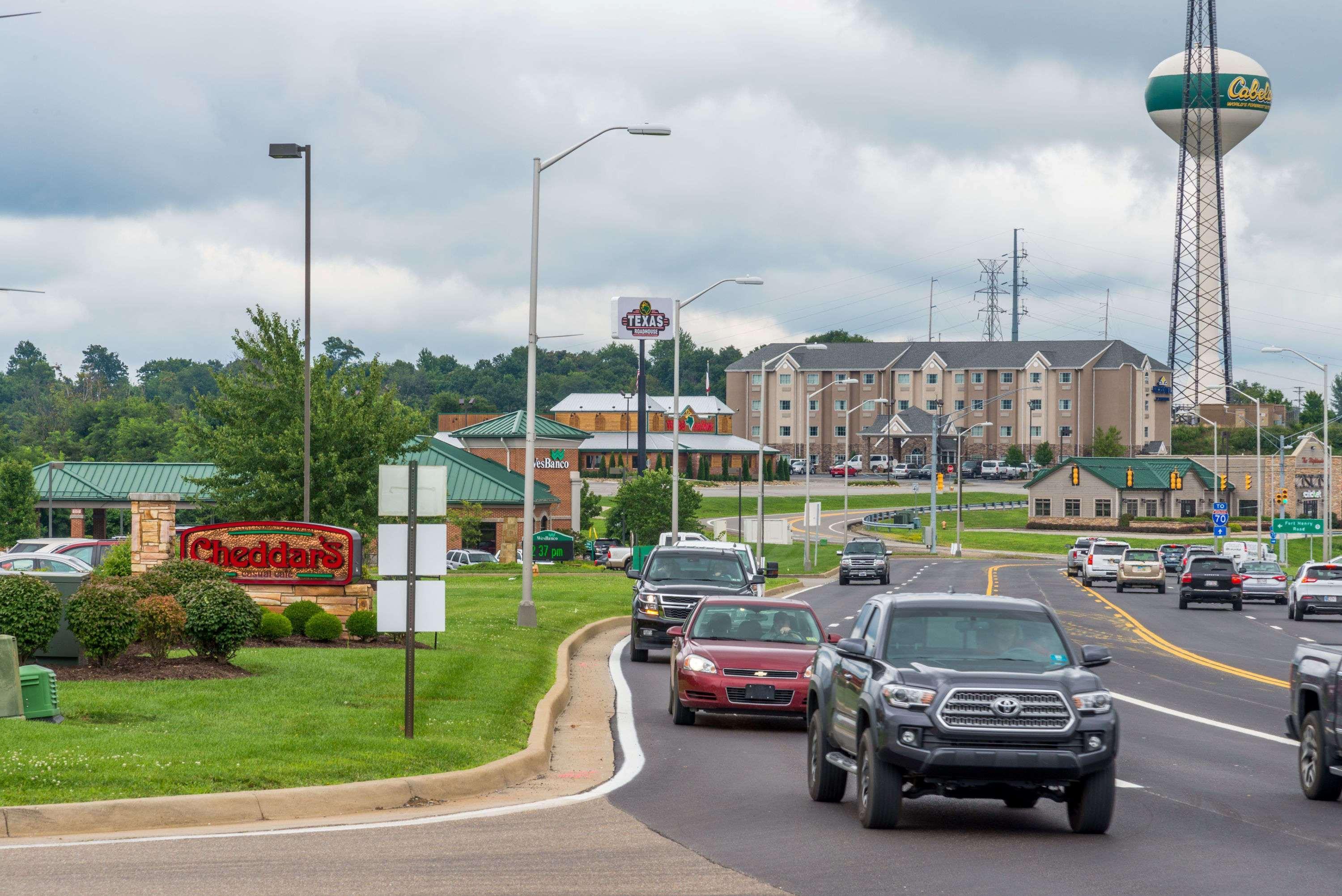 Hawthorn Suites By Wyndham Wheeling At The Highlands Triadelphia Esterno foto