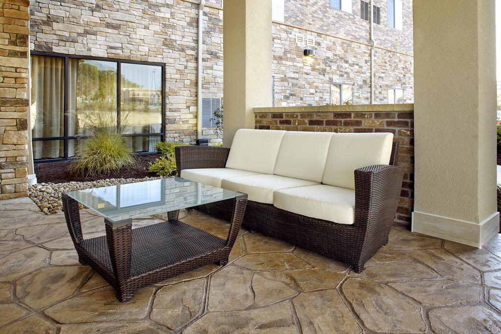 Hawthorn Suites By Wyndham Wheeling At The Highlands Triadelphia Esterno foto
