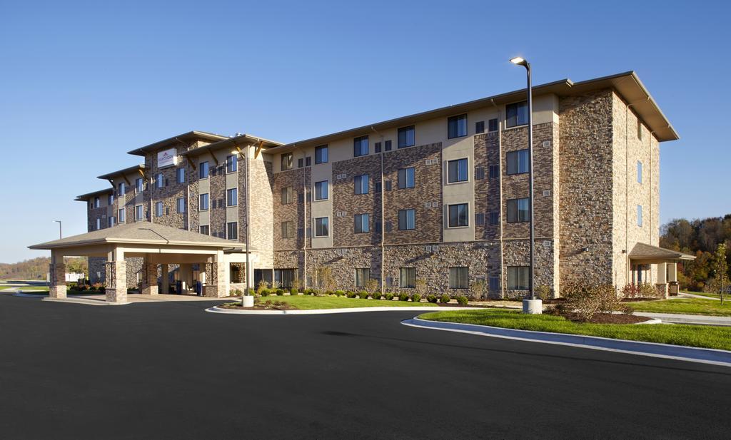 Hawthorn Suites By Wyndham Wheeling At The Highlands Triadelphia Esterno foto